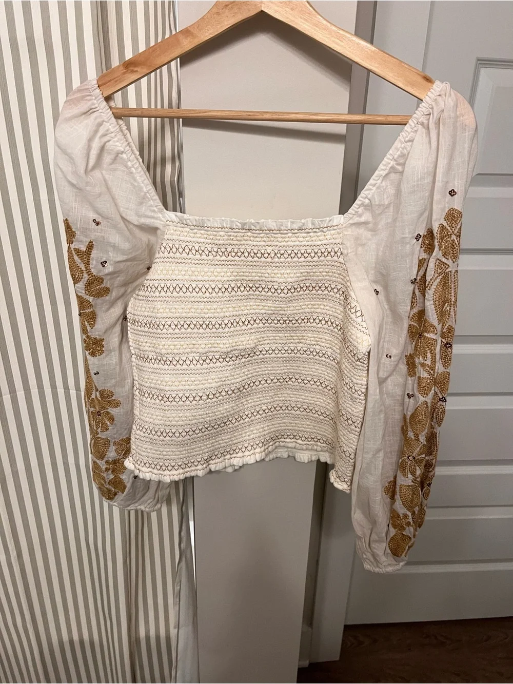 Anthropologie Cream White Embroidered Puff-Sleeve Peasant Blouse